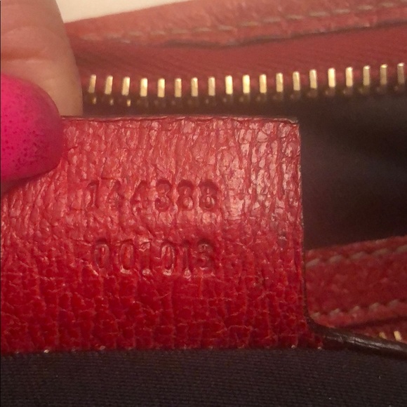 Purse - Picture 2 of 10